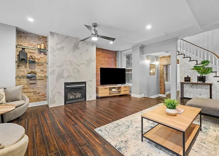 Stylish 4 Bedroom Loft Home, North Shore, Skyline View Close To Nhl, Nfl * Pittsburgh